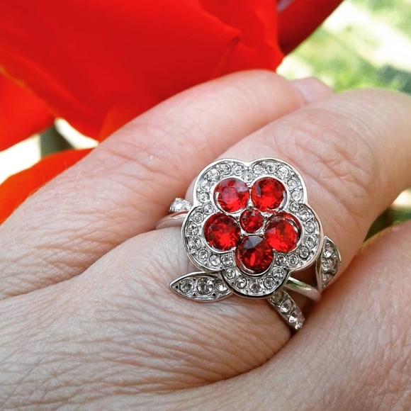Red Flower Ring, 925 Sterling Silver Charmed Aroma - Picture 8 of 8